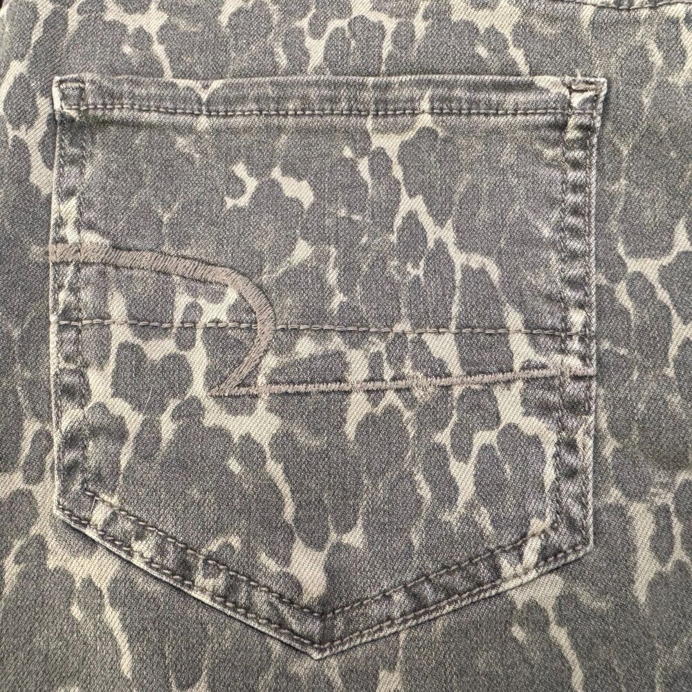 American Eagle Next Level Ladies Mini Skirt Sz 4 Stretch Camouflage Hi Rise - Picture 13 of 13
